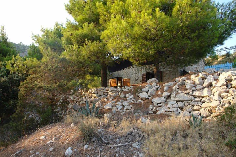 A Small Stone House By The Sea, In A Wineyard Nerezisca Kültér fotó